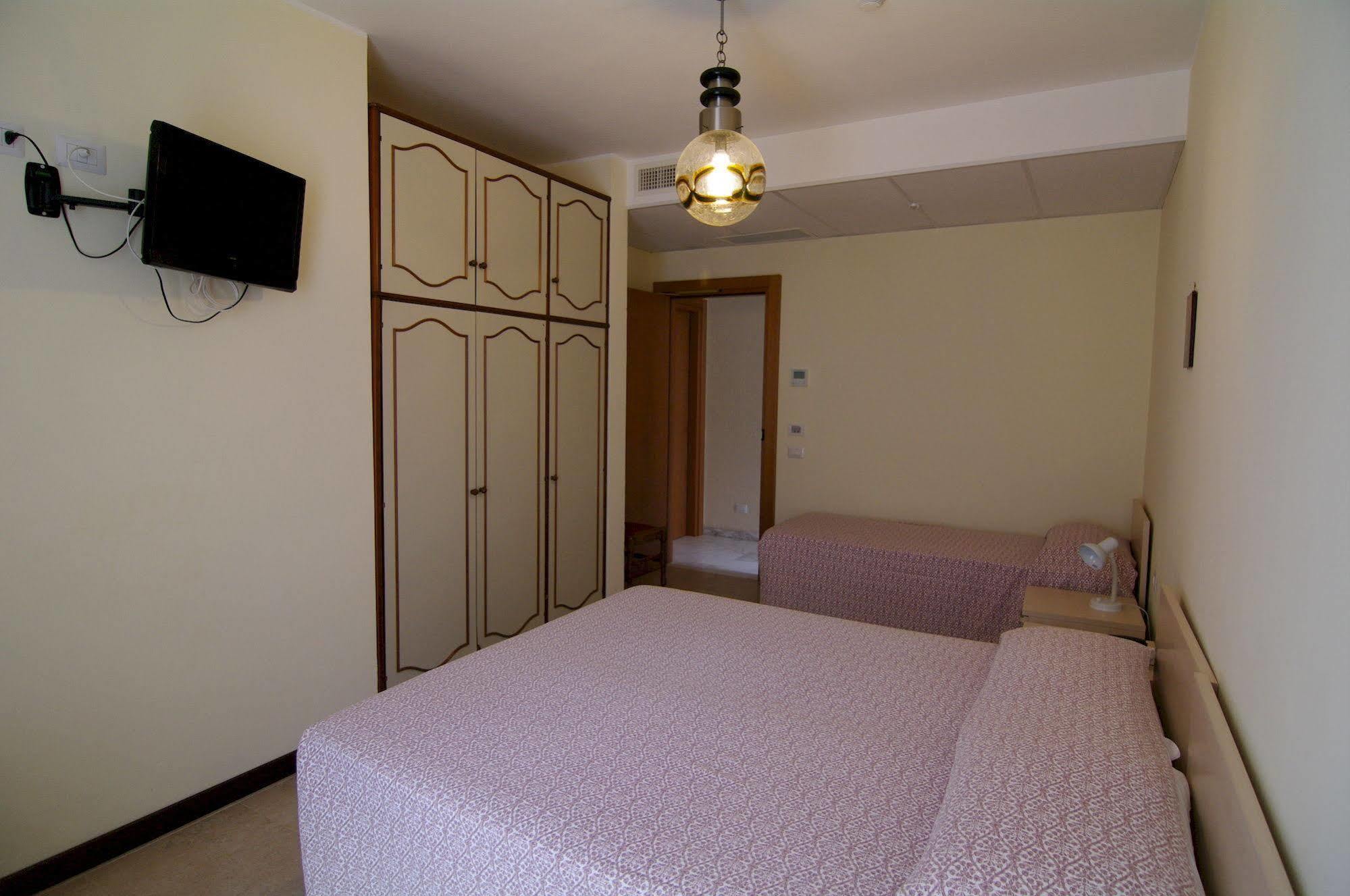 Albergo Mp Ноли Экстерьер фото